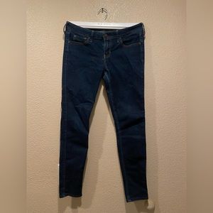 *Like New* Hollister 27/29 Dark Wash Skinny Jeans, Size 5s